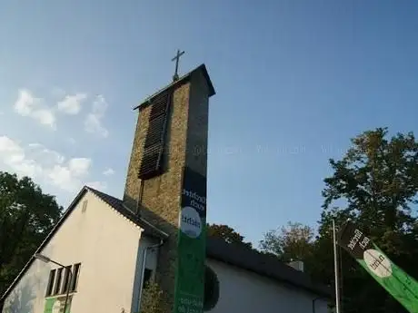 Photo de Evangelische Dankeskirche Frankfurt - Evangelische Dankeskirchengemeinde Frankfurt/Main