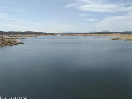 Photo de EMBALSE DEL BURDALO