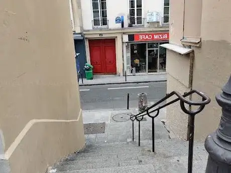 Photo de Shortest Street in Paris