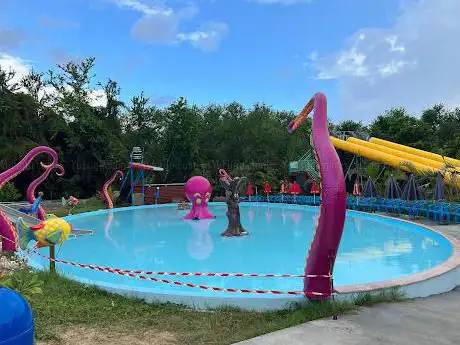 Photo de Oasis lagoon