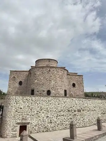 Photo de Hagia Eleni Church