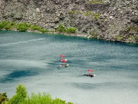 Photo de Zip World Penrhyn Quarry