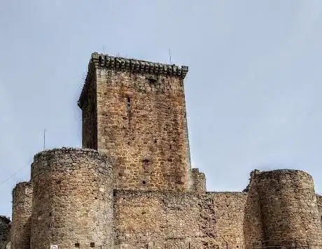 Photo de Castillo de Miranda del Castañar y Miel Reina Casmi