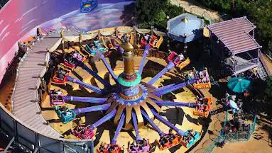 Photo de Flying Carpets Over Agrabah 2002