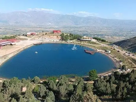 Photo de Ergan Dağı Kayak Merkezi