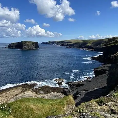 Photo de Kilkee Cliffs
