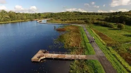 Photo de Acres Lake Floating Boardwalk