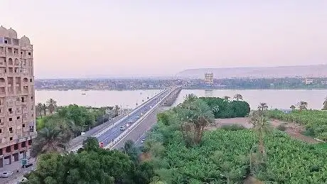 Photo de ممشى كورنيش قنا