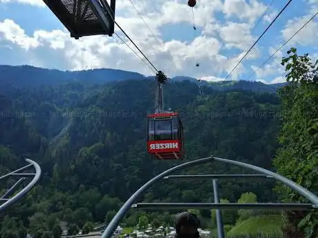 Photo de Hirzer Seilbahn Talstation