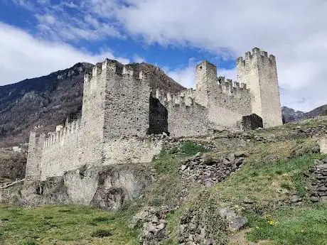 Photo de Castello Nuovo o Visconteo (XIV Secolo)