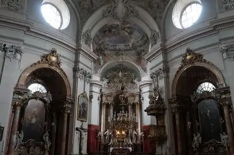 Photo de Basilika Maria Treu (Piaristenkirche)