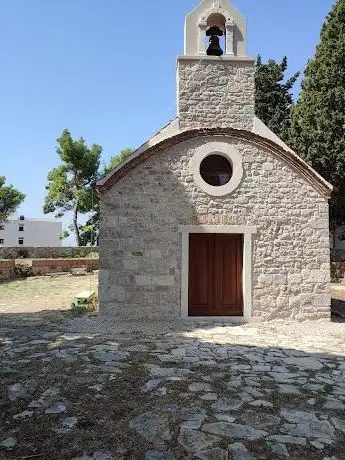 Photo de Church of the Holy Cross