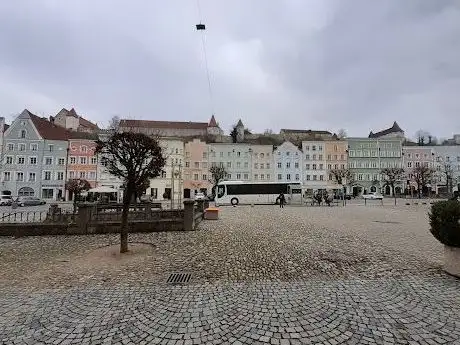 Photo de Historischer Stadtplatz Burghausen