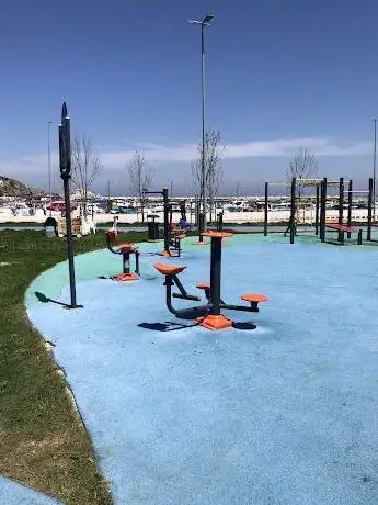 Photo de Dolgu Çocuk Parkı