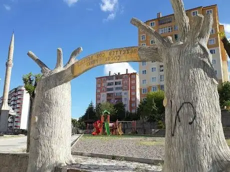 Photo de Dr. Müzeyyen Çokdeğerli Çocuk Parkı