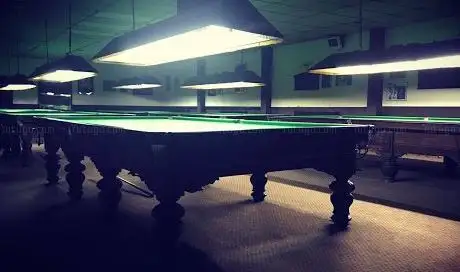 CrossGuns Snooker Club