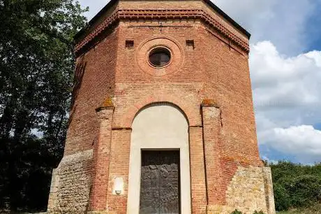 Photo de Cappella di Sant'Ansano a Dofana