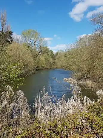 Photo de Ufton Fields