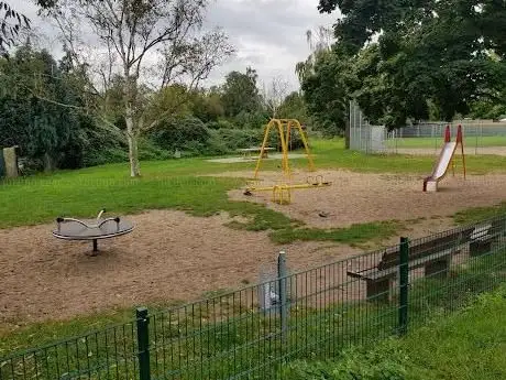 Photo de Spielplatz Am Belzborn