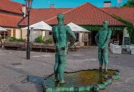 Photo of Čůrající postavy