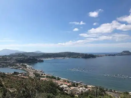 Photo de Cratere di Monte Nuovo