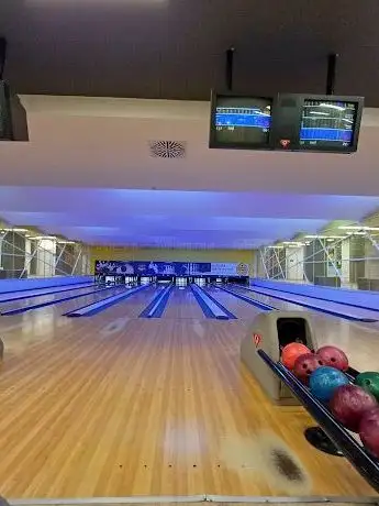 Foto de Bowling Center & Cafe