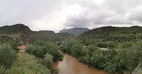 Photo de Balneari de La Puda