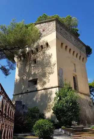 Photo de Torre di Punta Pagana
