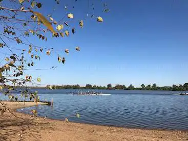 Creve Coeur Park Disc Golf Course and Fee Fee Greenway Trailhead
