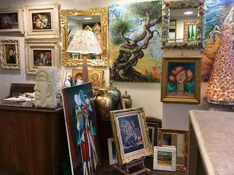 Photo de Galleria ARTE & CORNICI Decori Artistici VALENZANO