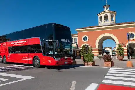 Photo de Serravalle Designer Outlet Shuttle Bus