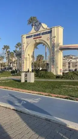 Photo de Mersin İdman Yurdu Meydanı