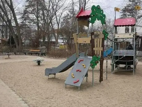 Photo de Spielplatz an alter Spree