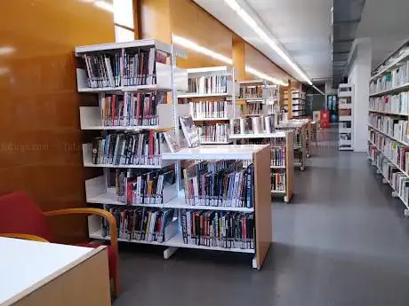 Photo de Biblioteca Can Pedrals