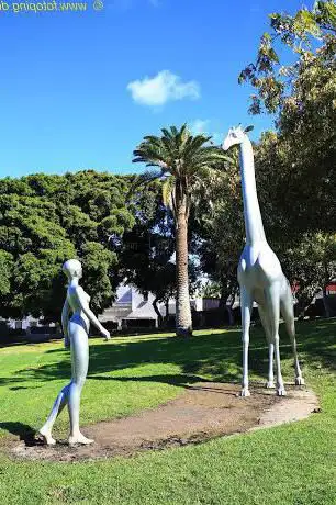 Photo de Escultura Planeta ella
