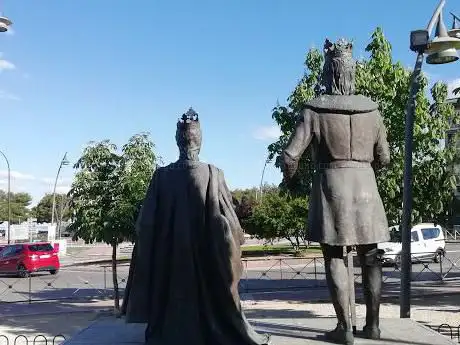 Photo de Monumento a los Reyes Católicos