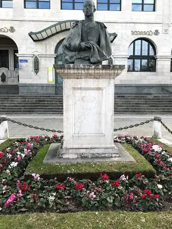 Photo de Plaza Alfonso XIII