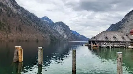 Photo de Tourist Information in Königssee