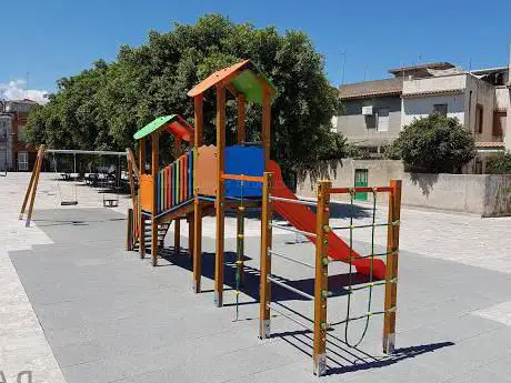Photo de Piazza Giovanni Tripoli