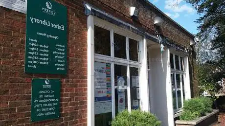 Photo de Esher Library