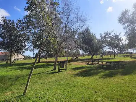 Photo de Zone de loisirs Campañones (SolÃ­s)