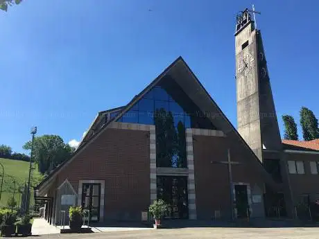 Photo de Church of the Sacred Heart