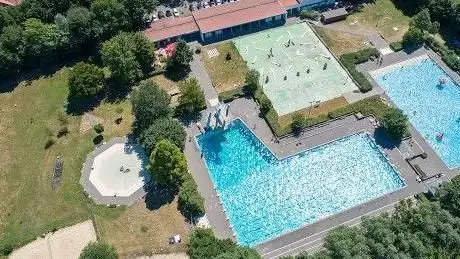 Photo de Freibad am Dobben