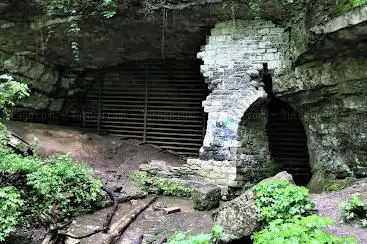 Cliff Cave County Park