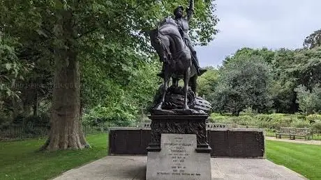 Photo de monument à la cavalerie de l'Empire