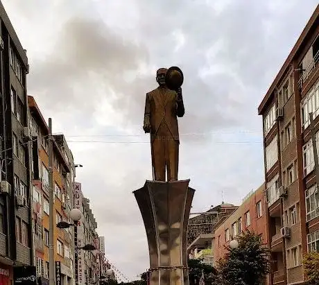 Photo de Atatürk Heykeli