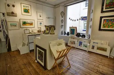 Photo de Frames & Boxes with Gallery FAB