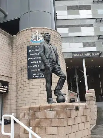 Photo de Sir Bobby Robson Statue