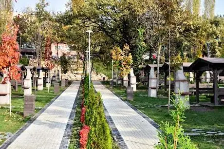 Photo de Karabük belediyesi şehir parkı