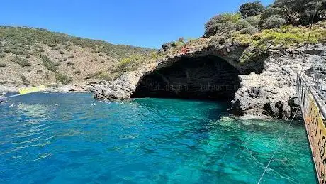 Photo de Blue Cave